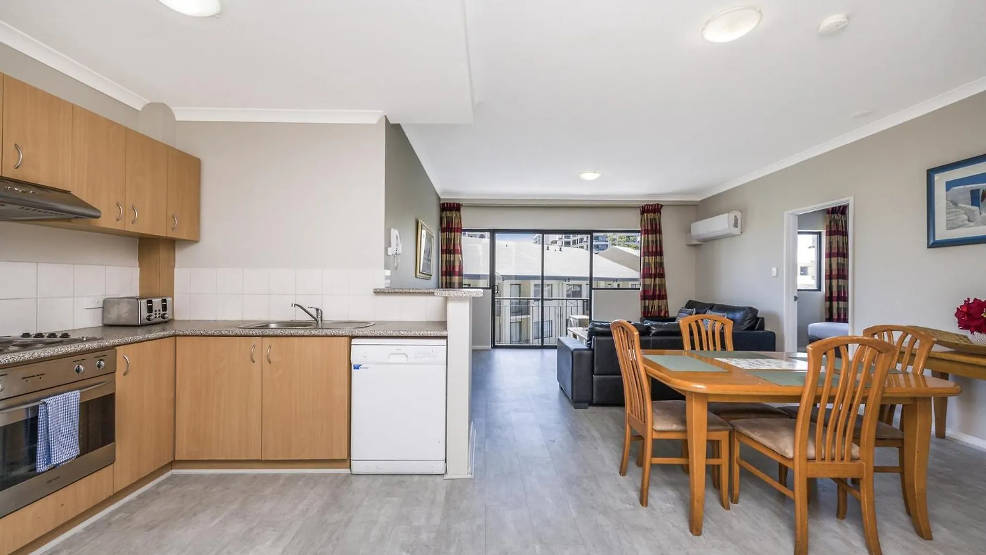 Central Perth 2-Bed Apartment With Pool & Gym 오스트레일리아